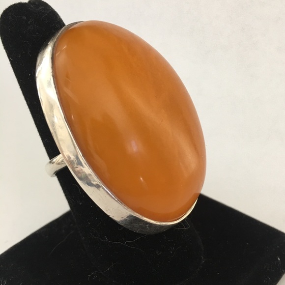 Butterscotch Baltic amber sterling silver ring - Picture 5 of 11